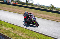 enduro-digital-images;event-digital-images;eventdigitalimages;mallory-park;mallory-park-photographs;mallory-park-trackday;mallory-park-trackday-photographs;no-limits-trackdays;peter-wileman-photography;racing-digital-images;trackday-digital-images;trackday-photos
